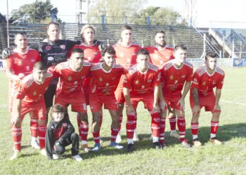 PREFEDERAL DE FÚTBOL. Mataderos es el único líder de la zona 2