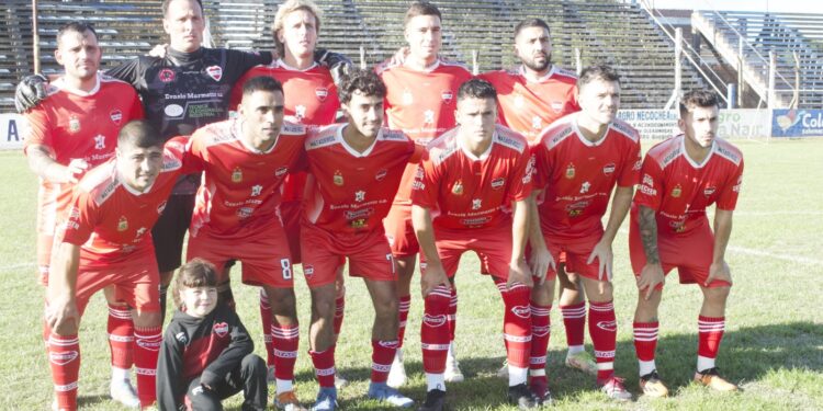 PREFEDERAL DE FÚTBOL. Mataderos es el único líder de la zona 2