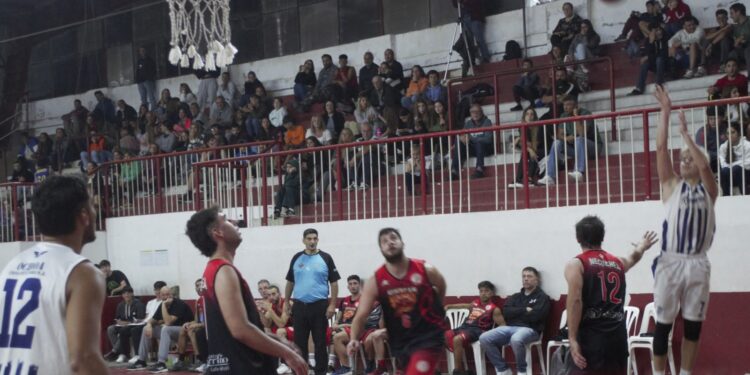 BÁSQUETBOL. En la noche de viernes se abre la séptima del torneo Diario NQ NecRadio