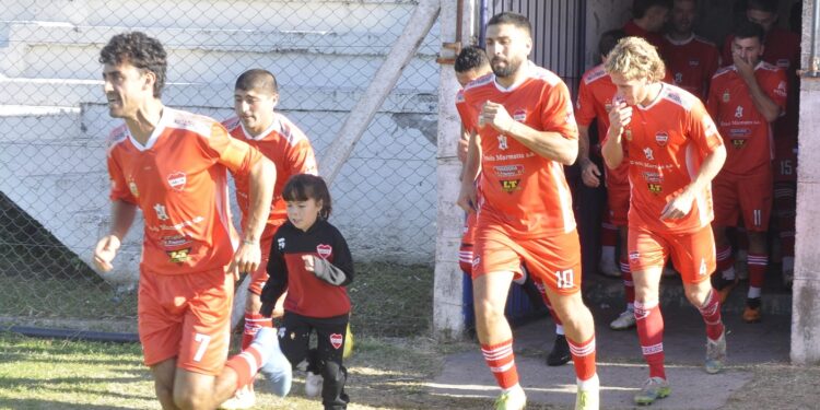 FÚTBOL. Hoy se cierra la primera etapa del torneo Interprovincial