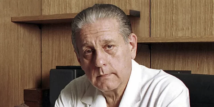 “Desigualdades al Descubierto”.  Entre el legado de la medicina y el paro general.  Por Marcelo Tomalino