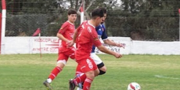 FÚTBOL. Mataderos inicia los cuartos de final del Prefederal