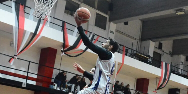 BÁSQUETBOL. Quedaron todos al día, de cara a la última fecha