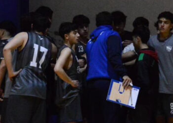 BÁSQUETBOL. Centro Basko e Independiente (L) inician la serie