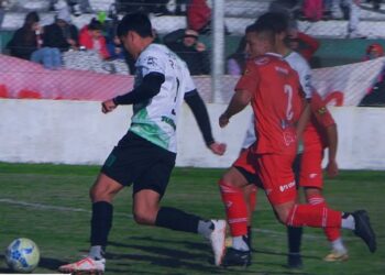 FÚTBOL. La punta cambió de manos, el “Chimango”, único líder