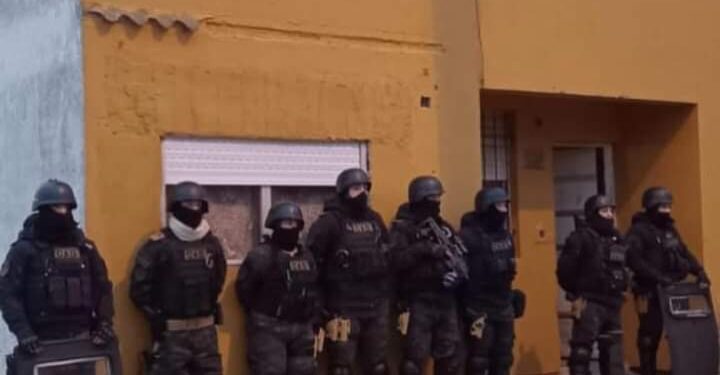 Detiene a los autores de dos asaltos a mano armada