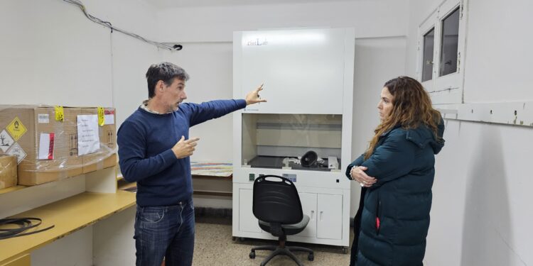 UNICEN: Puerto Quequén financia la instalación de equipamiento de investigación para los laboratorios de CONICET