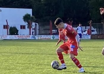 FÚTBOL. Duro traspié de Mataderos. Por Leo Menna