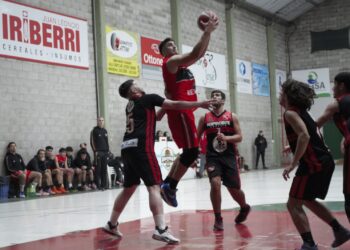 BÁSQUETBOL. Centro Basko quiere la final de la Copa Diario NQ NecRadio