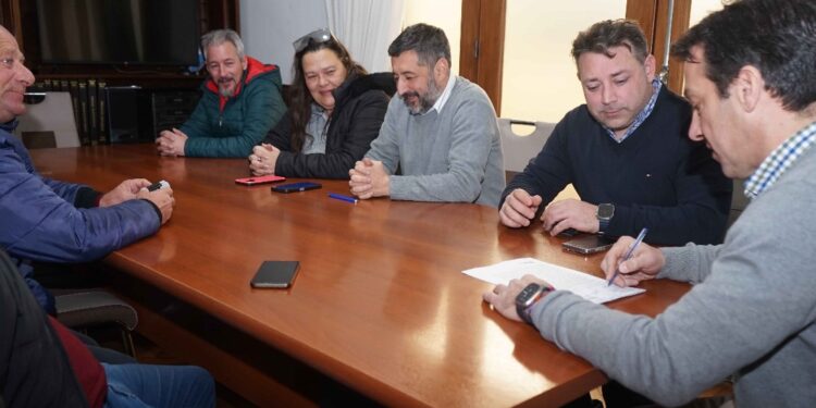 Se firmó el nuevo acuerdo paritario entre el Ejecutivo Municipal y los gremios
