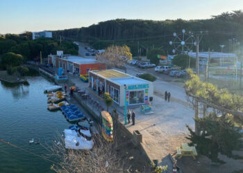 El Lago de los Cisnes, otro de los atractivos locales en vacaciones de invierno