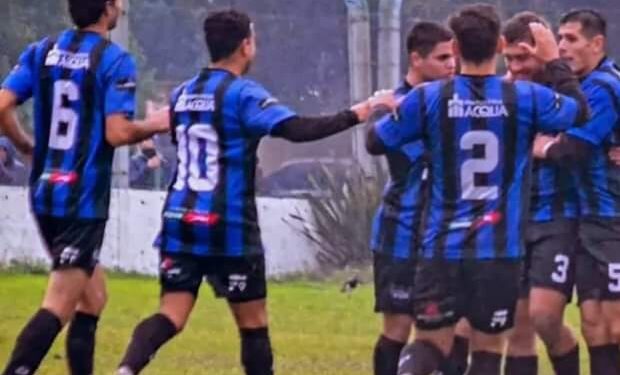 FÚTBOL. Díaz Vélez manda en la zona A y Villa del Parque atosiga en la B