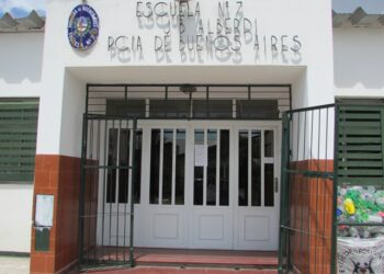 Brutal ataque de una madre a la directora de la Escuela Primaria N° 7