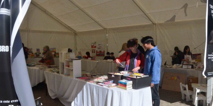Comienza la Feria del Libro y de las Artes 2024