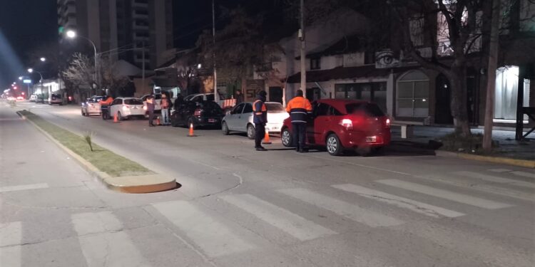Durante el fin de semana se labraron 90 actas de infracción, se secuestraron 60 vehículos y hubo 9 alcoholemias positivas