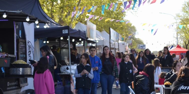 Llaman a food trucks, heladerías y cafeterías a participar del cumpleaños de la ciudad