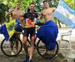 “Notas de un viaje anunciado”, el libro que narra las mejores anécdotas de tres amigos que recorrieron Latinoamérica en bicicleta