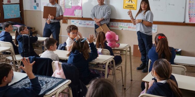 Seguridad Vial en las escuelas: Las charlas del Observatorio llegaron al Capuchinos