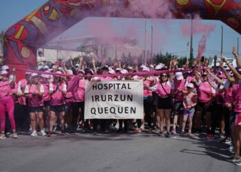 Quequén se vistió de rosa para concientizar sobre el cáncer de mama
