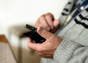 “Centros Cuidados” llega al Barrio Norte para brindar herramientas de prevención a las personas mayores