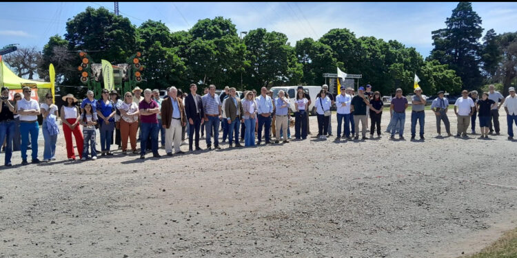 Expo Lobería: Contrapunto entre el Intendente Barrena y el Presidente de la rural por la tasa portuaria