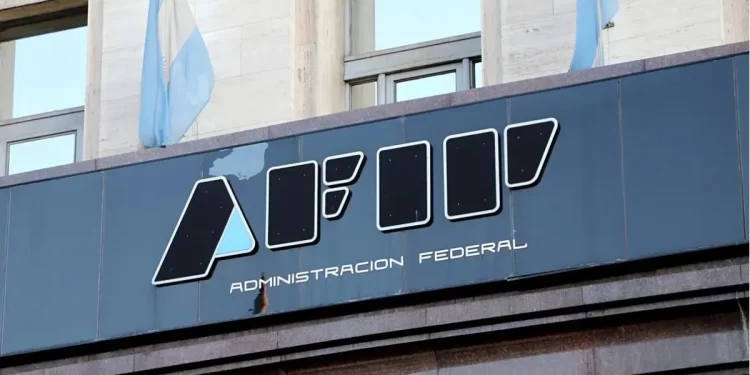 El Gobierno oficializó la disolución de la AFIP y la creación de la ARCA