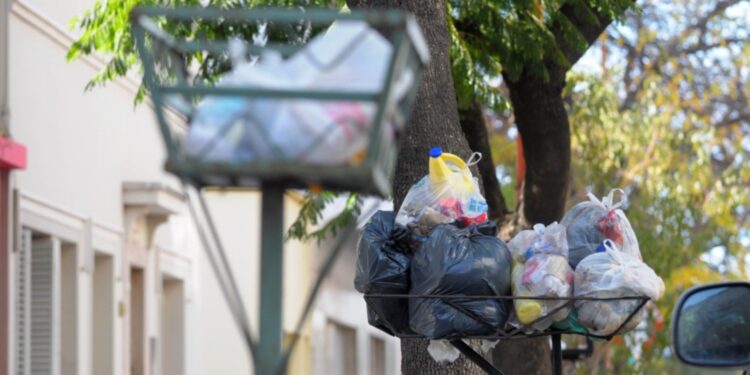 La recolección domiciliaria de residuos se verá afectada por el paro de transporte