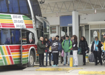 El gobierno anunció la desregulación del transporte automotor de media y larga distancia