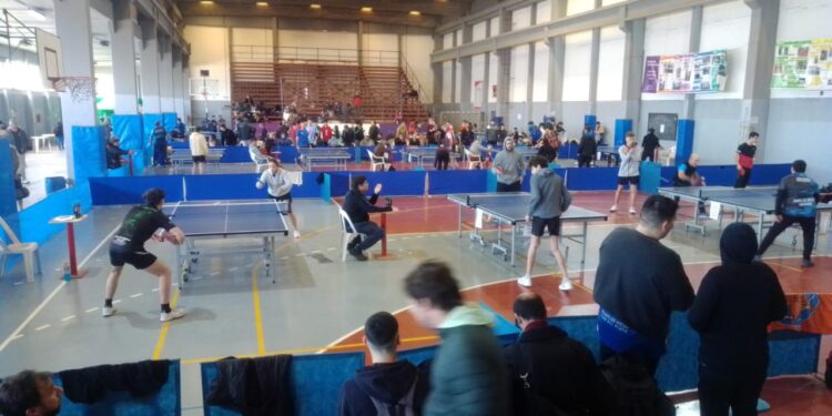 El Polideportivo Municipal recibe una fecha provincial de tenis de mesa