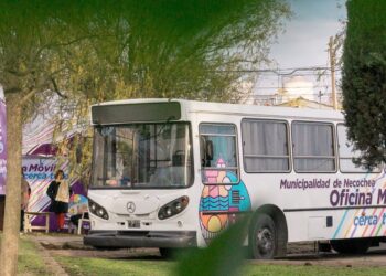 La Oficina Móvil reanuda sus operativos itinerantes en el CAPS Flores