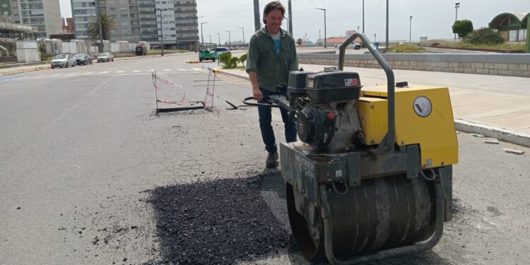 Aumentan los trabajos en los frentes costeros del distrito para recibir al turismo