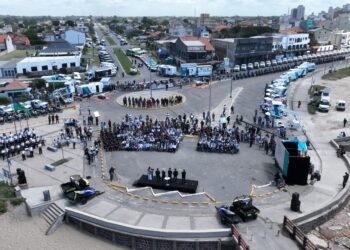 Rojas participó en la presentación del Operativo de Sol a Sol en Miramar