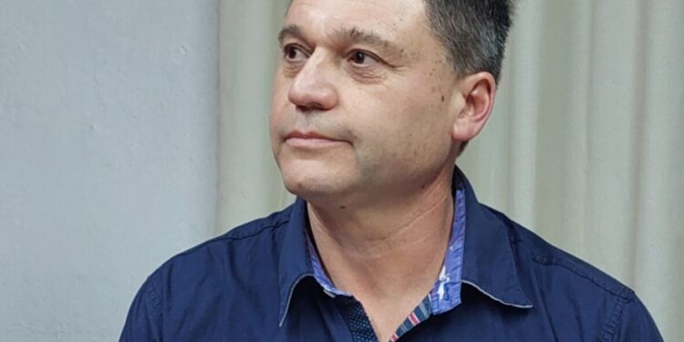 Walter Bravo: “Nuestro objetivo es que Quequén pueda ser una alterativa para conducir el radicalismo necochense”