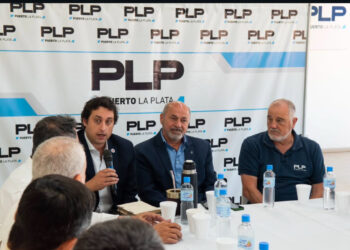 Reunión en el puerto de La Plata con sectores productivos