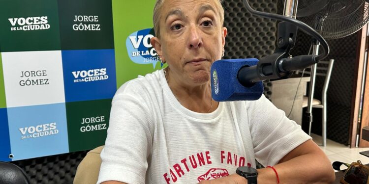 Andrea Perestiuk “El estado nacional abandonó la salud pública”