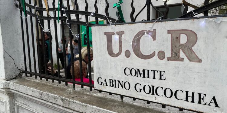 UCR.  Quequén, en los nuevos tiempos como en los viejos tiempos. Por Miguel Abálsamo