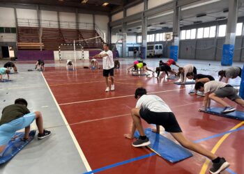 Más de 70 chicos asistieron al inicio de la pretemporada de atletismo