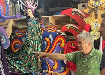 El Intendente visitó al equipo de Cultura que trabaja en la producción del Festival Infantil