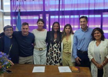 El Intendente participó en la asunción de Myrian Bustos en el Consejo Escolar