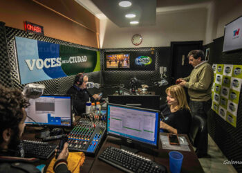 Desde este jueves 2 de enero “Voces de la Ciudad” se escuchará por Estación FREE, 90.3 en FM del Multimedios NQ