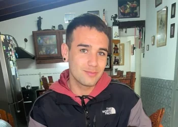 Jugador de fútbol, portero de escuela y papá de un bebé: quién era Fran, el chico fallecido en la ruta 88