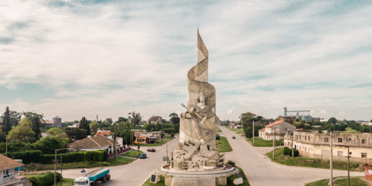 Vigilia y actos oficiales por el Día del Veterano y los Caídos en la guerra de Malvinas