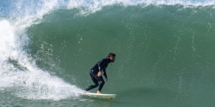 Para Facundo Bianciotti Necochea debe ser “la Capital Nacional del surf”. Por Miguel Abálsamo