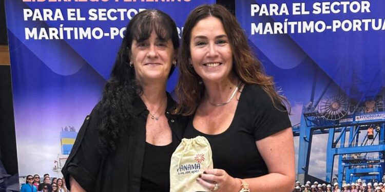 Mujeres de Puerto Quequén participan en programa internacional de liderazgo femenino, LIFE 2025 en Panamá