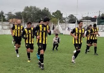 Futbool local: Se completó la segunda. Gran victoria de Gimnasia ante Rivadavia