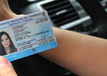 El gobierno oficializó cambios en la licencia de conducir, VTV y peajes