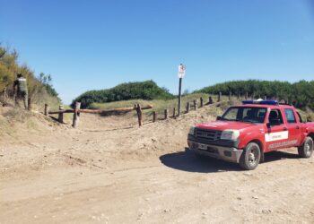 El Municipio insta a que los vehículos respeten la señalización en senderos del Parque donde no pueden circular