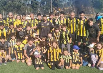 Del Valle derrotó a Villa Díaz Vélez y Estación cayó ante Nicanor Olivera. El clásico quedó para Newbery.