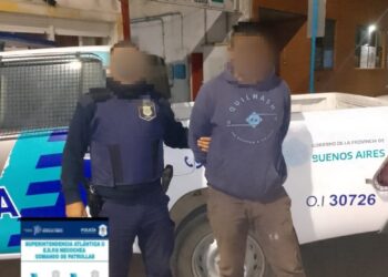 Intento de robo, botellas rotas y amenazas en un supermercado