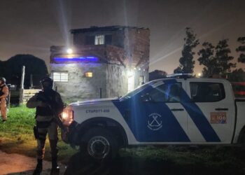 Importante operativo en Necochea: seis detenidos, armas, drogas y objetos robados en 8 allanamientos.